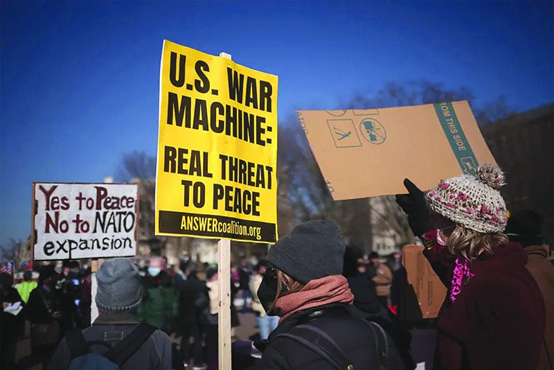 Western Manipulation to Turn Ukraine into a Russophobic Aggressive Nationalist State
